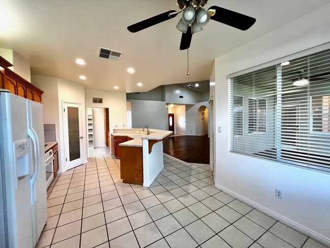 Building Photo - 11116 Southwales Ct