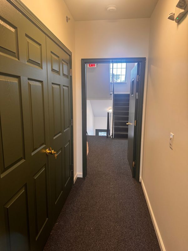 Building Photo - 14208 Pinehurst Ln
