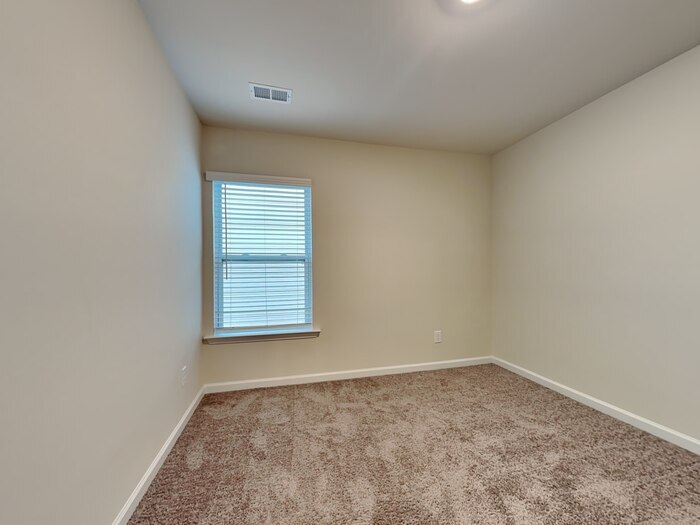 Building Photo - 129 Boat Clb Ln