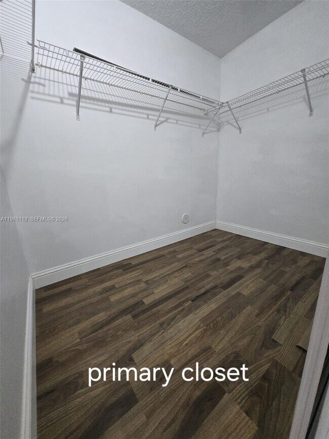 Building Photo - 821 NW 130th Ave