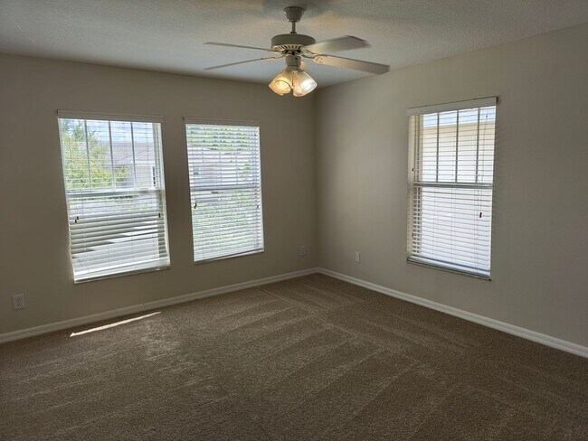 Building Photo - Three Bedroom Townhome at Cypress Lakes in Kissimmee