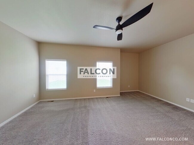 Building Photo - 9958 Golf Crest Dr