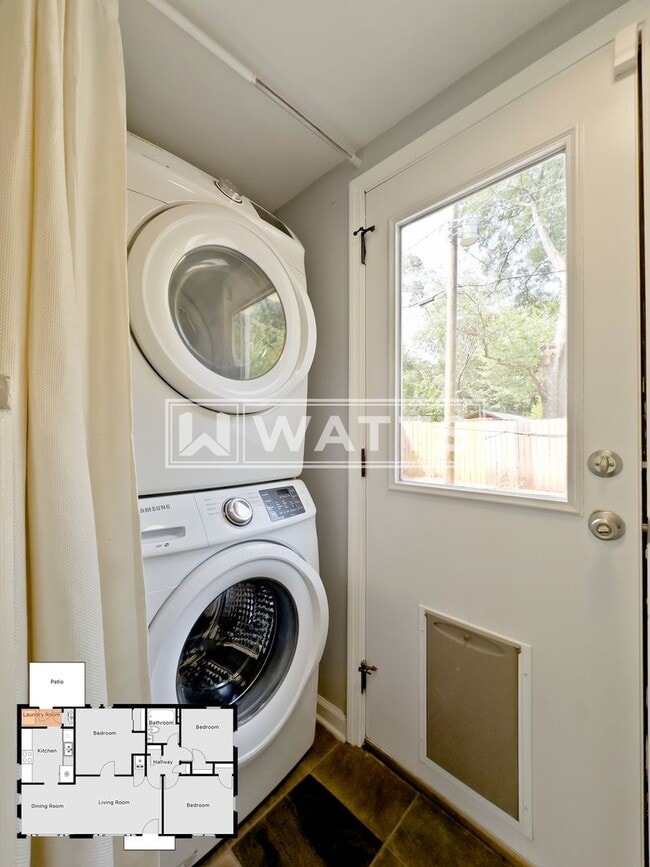 Building Photo - 3 Bedroom Home in Crestline