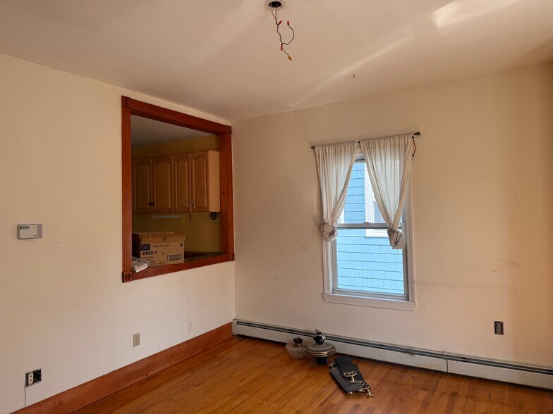 Building Photo - 54 Rossmore Rd