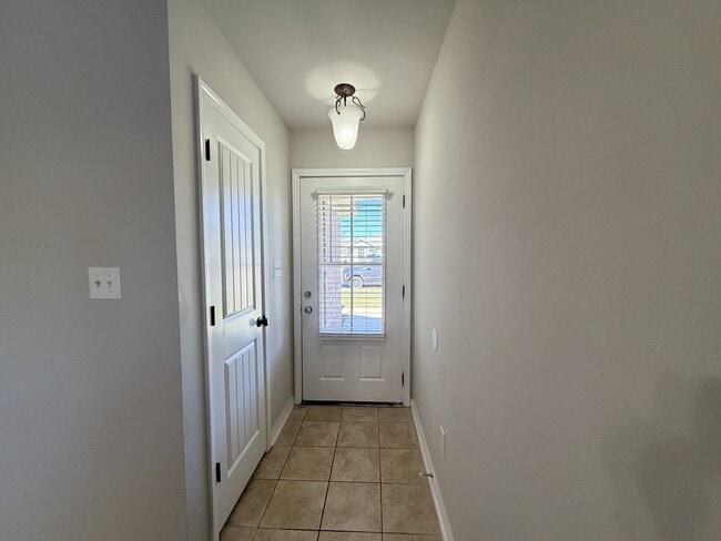 Building Photo - 8981 Spring Grove S