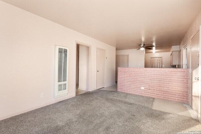 Building Photo - 1603 Peterson Ave