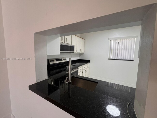 Building Photo - 1810 SW 81st Ave