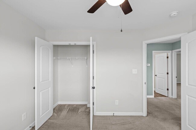 Building Photo - 3 Bed | 2.5 Bath | ~1,536 Sq Ft | Available for Rent