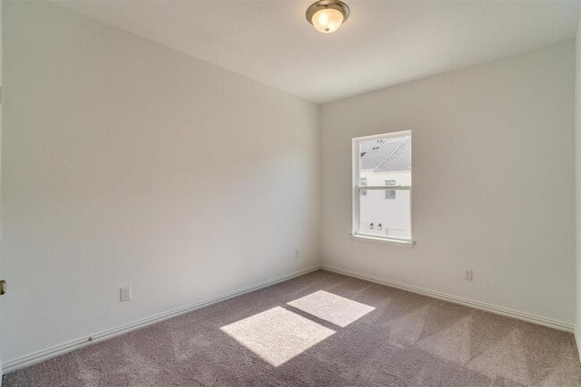 Building Photo - 9935 Schramm St