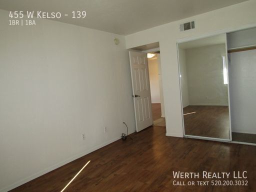 Building Photo - 455 W Kelso St
