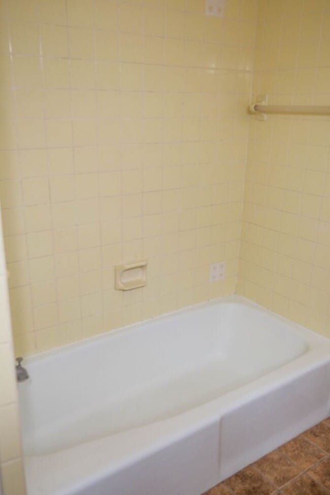 Building Photo - Must See Ranch Single Family Home