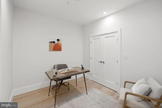 Building Photo - 1128 6th St NW