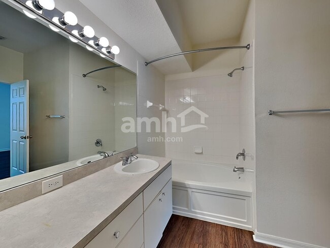 Building Photo - 12723 Bramfield Dr