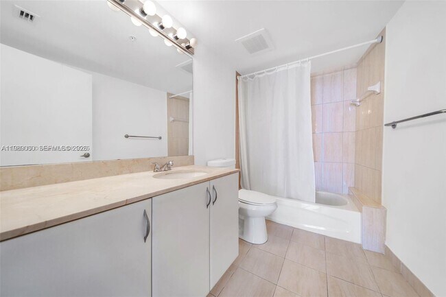 Building Photo - 1750 N Bayshore Dr