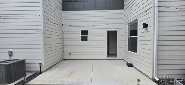 Building Photo - 7185 W Sugarwood St