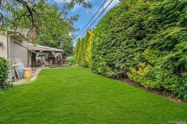 Building Photo - 4 Cheshire Rd