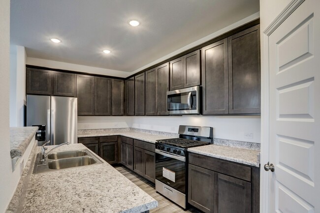 Building Photo - 16754 Rover Ln