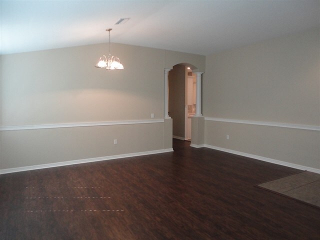 Building Photo - 4015 Warwick Hills Dr