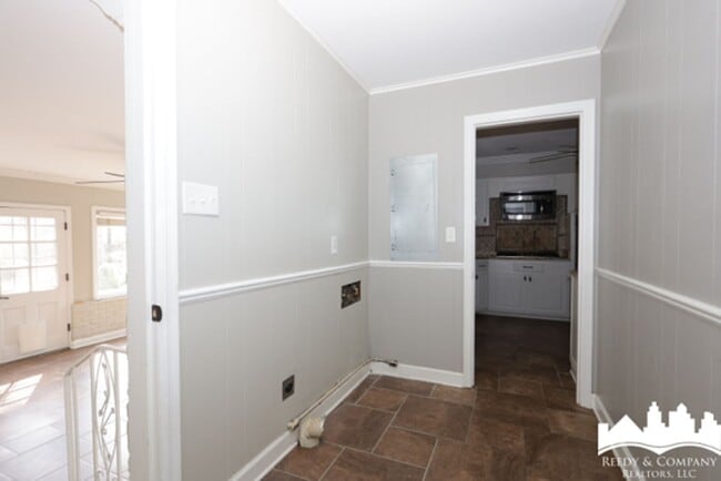 Building Photo - 1264 Yorkshire Dr