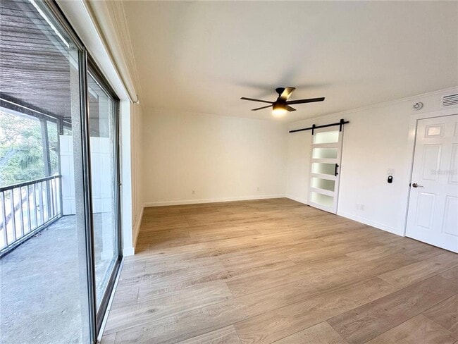 Building Photo - 9205 Tudor Dr