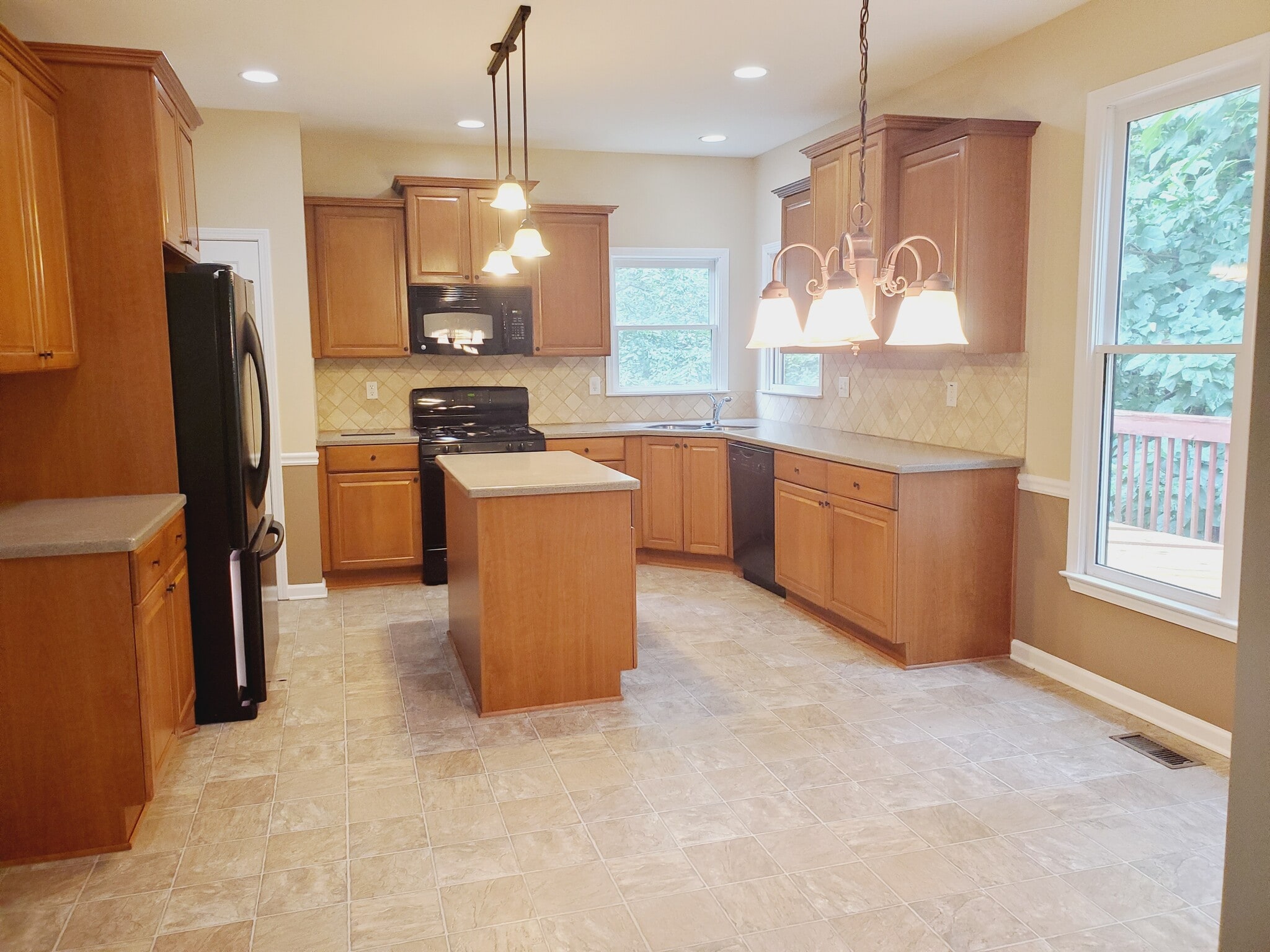 Building Photo - 130 Copper Leaf Way