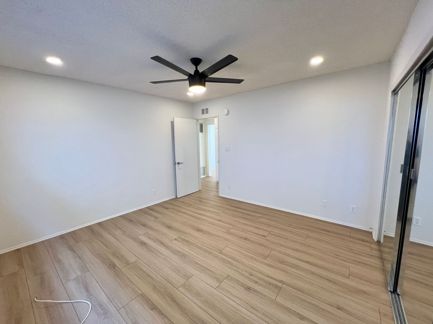 Building Photo - 3545 Keystone Av