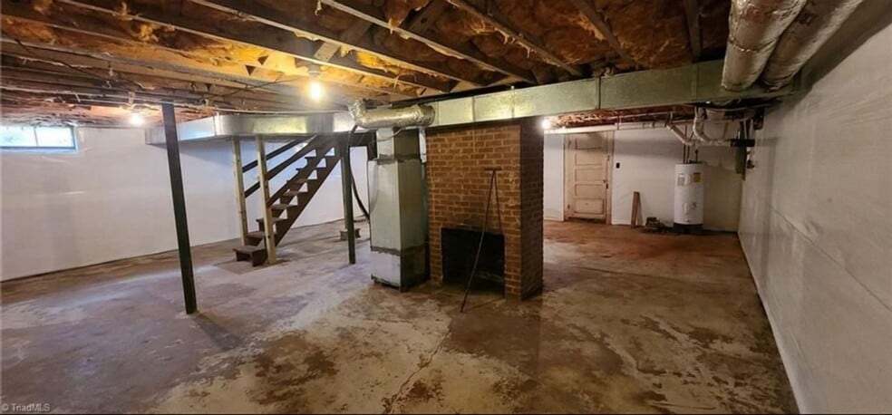 Building Photo - 234 S Peace Haven Rd