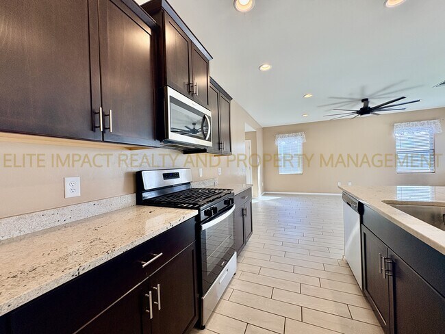 Building Photo - 7654 S Via Casa De Campo