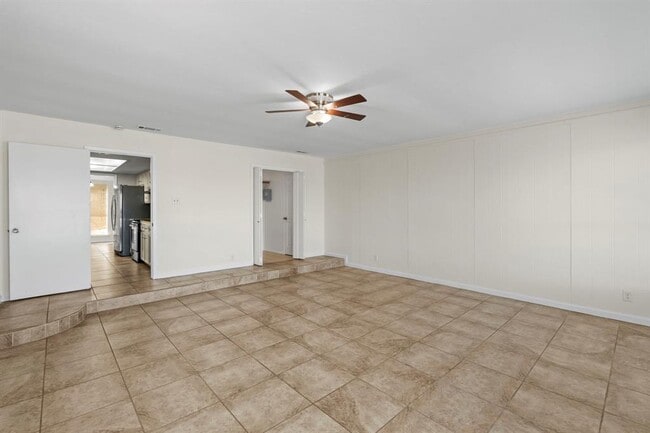 Building Photo - 8403 Sage Mountain Dr