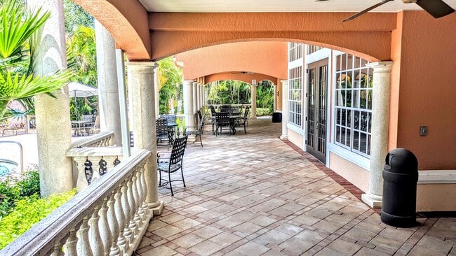 Building Photo - ANNUAL UNFURNISHED GROUND FLOOR CONDO 3 BE...