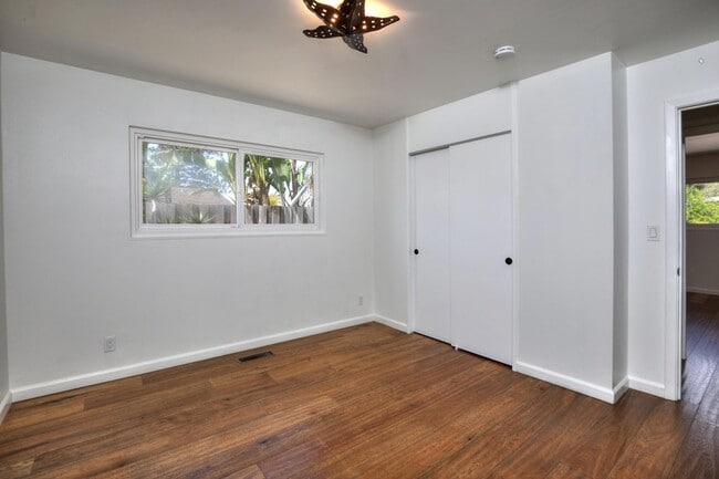 Building Photo - 3994 Maricopa Dr