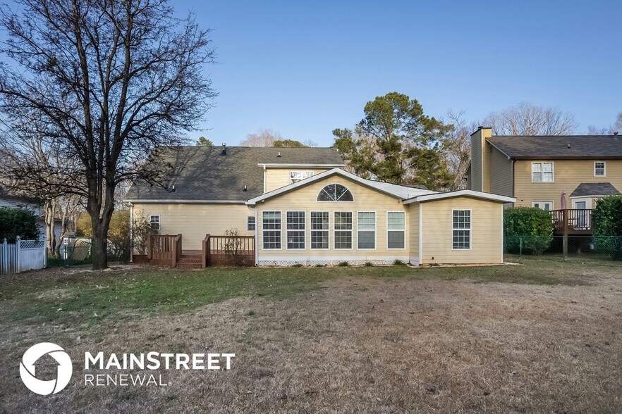 Building Photo - 2073 Shillingwood Dr NW