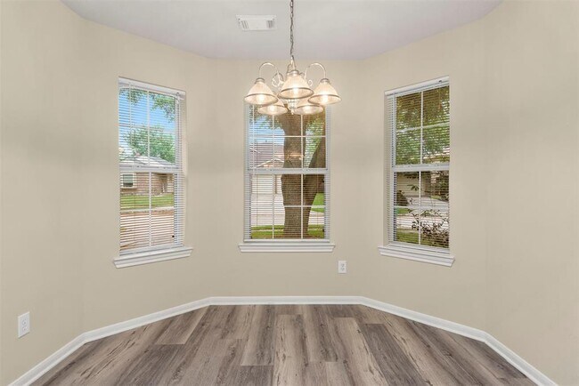 Building Photo - 2622 Autumn Springs Ln