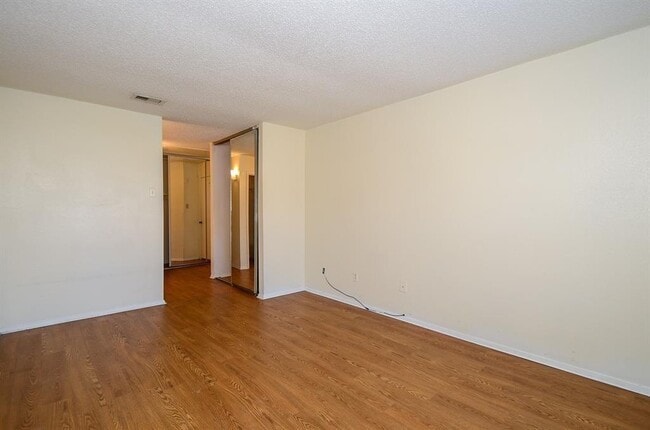 Building Photo - 6361 Cattails Ln