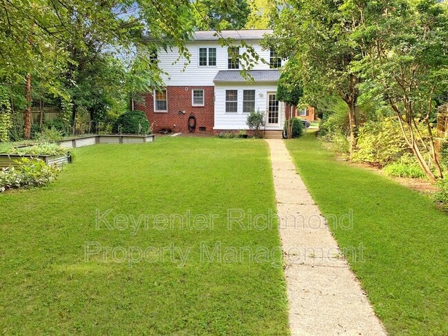 Building Photo - 4806 Stuart Ave