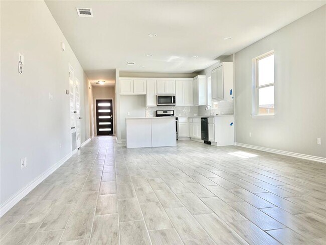 Building Photo - 2929 Sage Ranch Dr