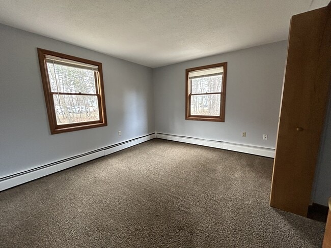 Building Photo - 37 Alice Dr