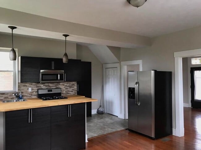 Building Photo - 36 Haberman Ave