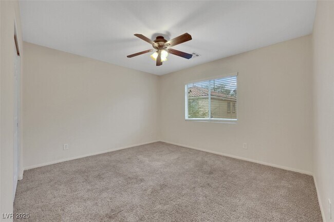 Building Photo - 6125 Sugartree Ave