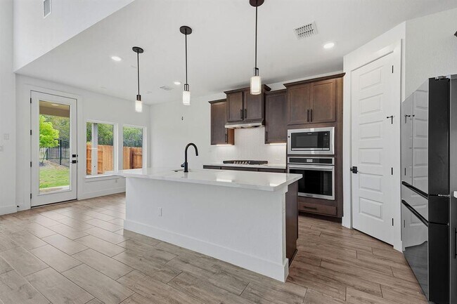 Building Photo - 1102 Sage Thrasher Cir