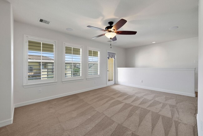 Building Photo - 12 Tassia Ln