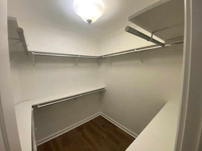 Building Photo - Broad River Township