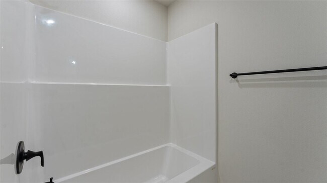 Building Photo - 1861 Lapis Ave