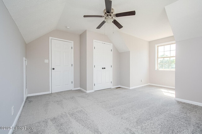 Building Photo - 6305 Leisure Ln