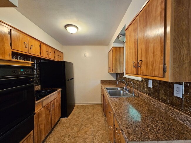 Building Photo - 3 bed/1.5 bath house near Sabraton