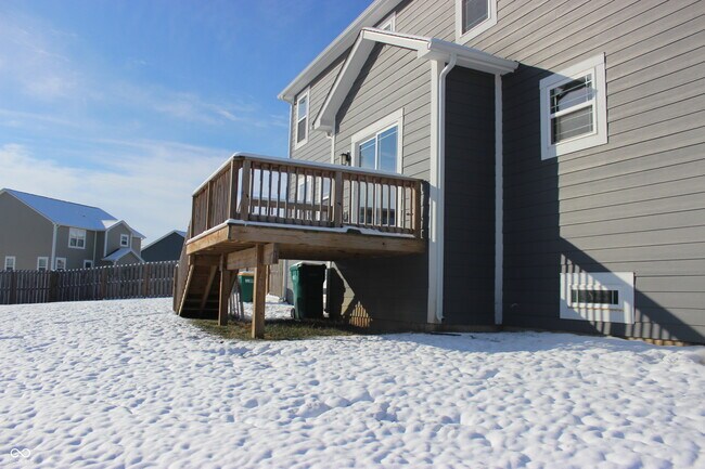 Building Photo - 6923 Bryant Pl