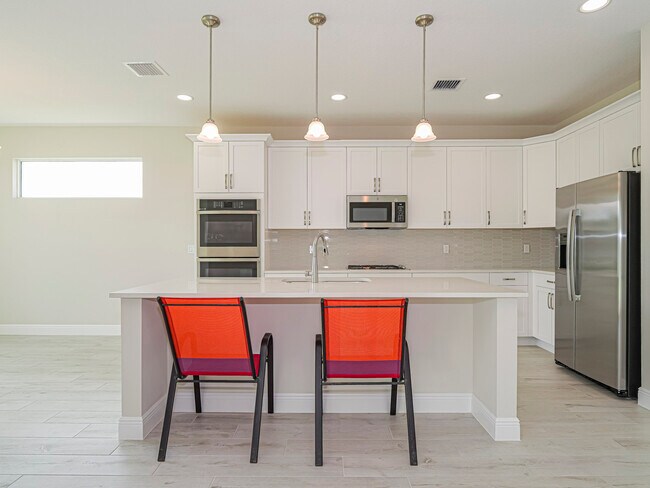 Building Photo - 6423 High Pointe Cir