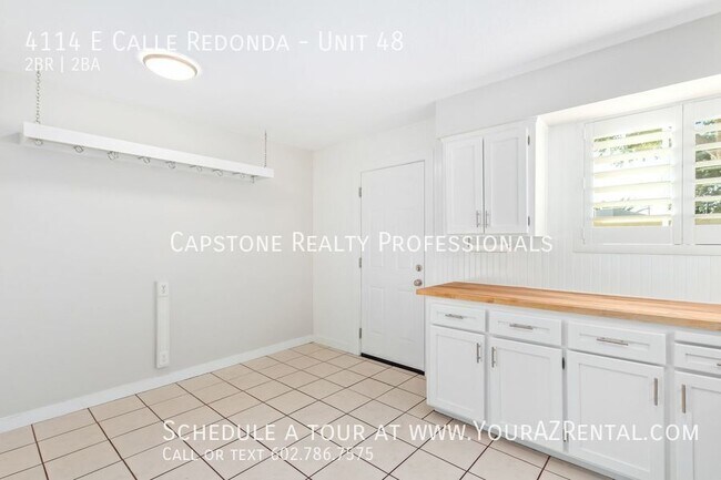 Building Photo - 4114 E Calle Redonda