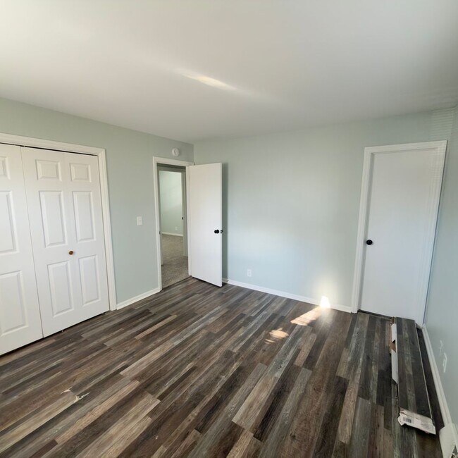 Building Photo - 3 Bedroom Home In Kentwood Schools!