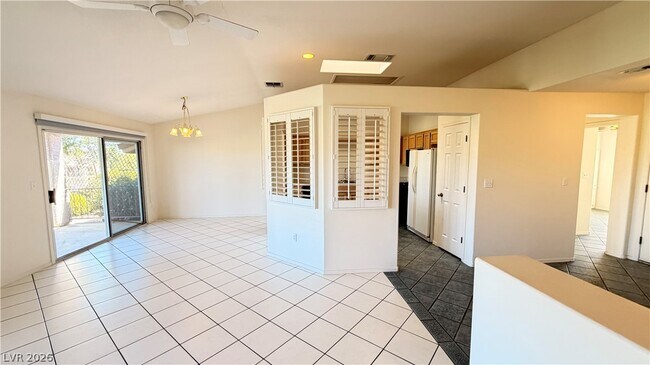 Building Photo - 2066 Poppywood Ave